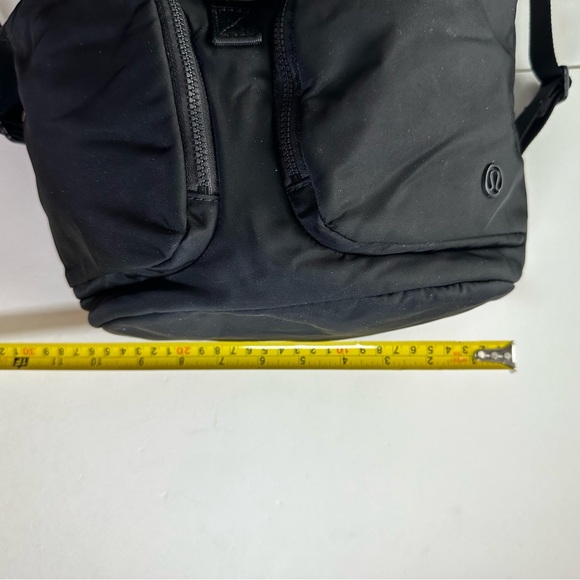 Lululemon Rucksack Carry Onward Mini Black Backpack Bag 12x10.5 Inch - Picture 13 of 16